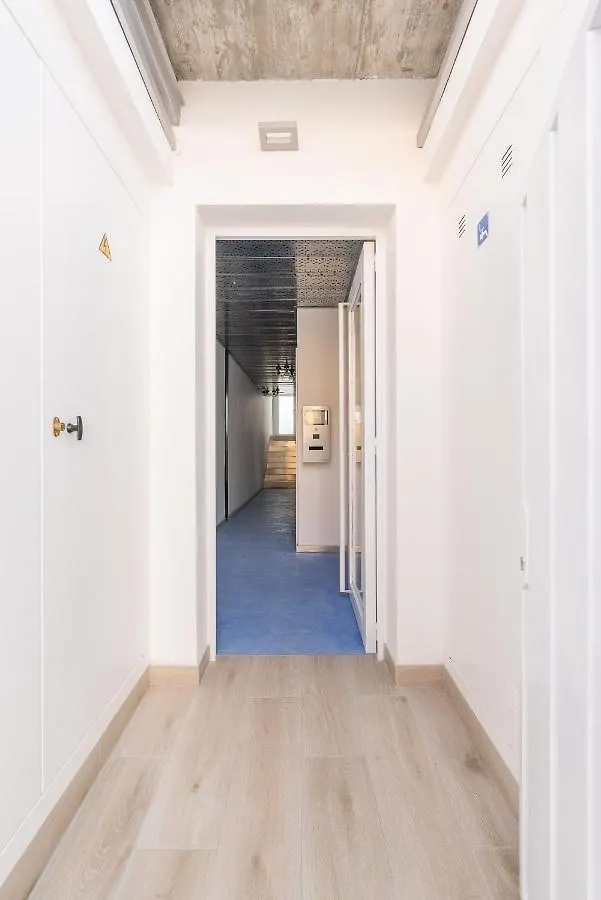Varela 30 Apartamentos Malaga 0*,  Spain